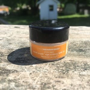 Ole Henriksen Other - Ole Henriksen Total Truth Eye Serum SPF 15 mini Ole Henriksen Other - Ole Henriksen Total Truth Eye Serum SPF 15 mini